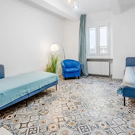 Apartment Le Finestre Sul Borgo 1 *